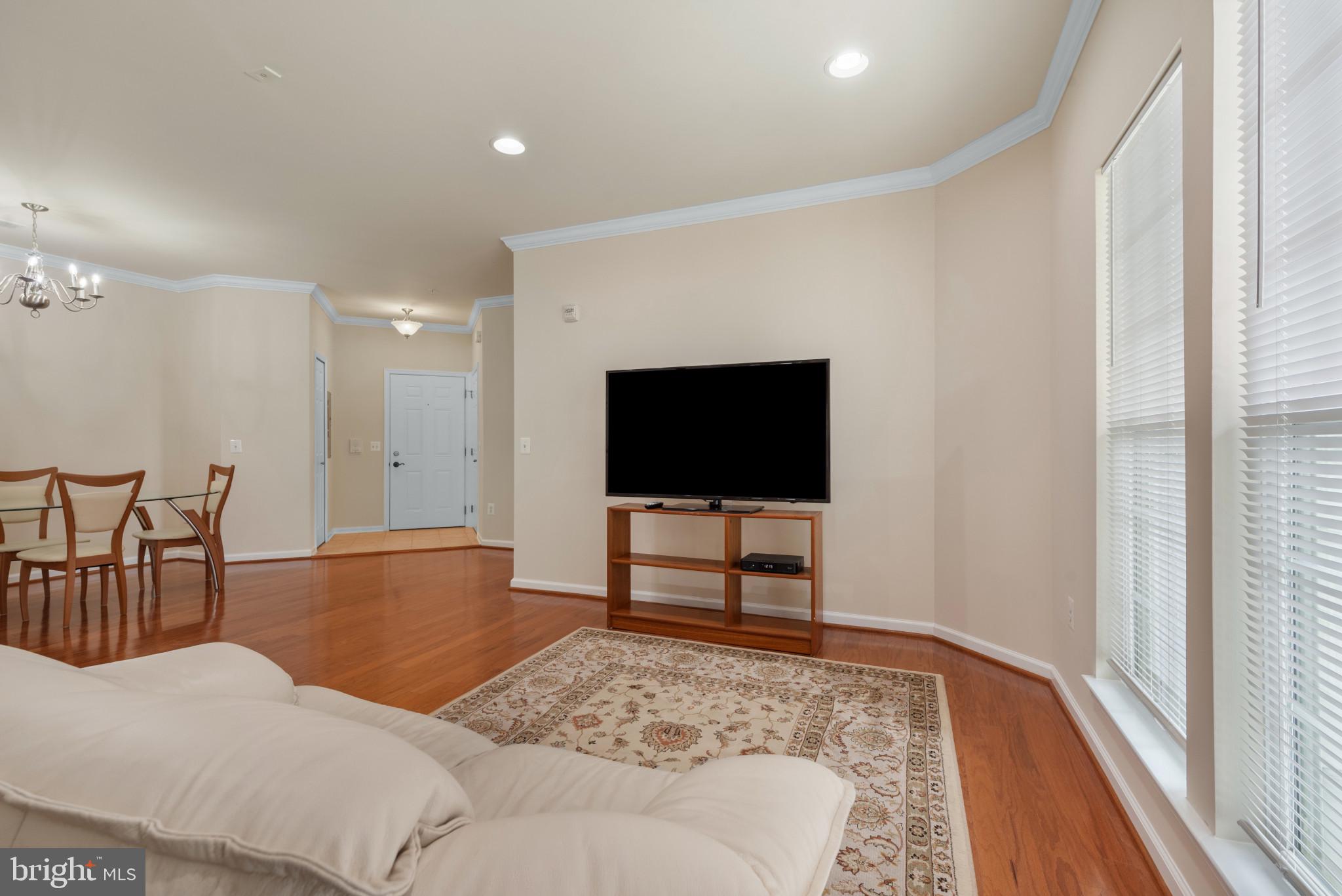 1624 Hardwick Ct #101