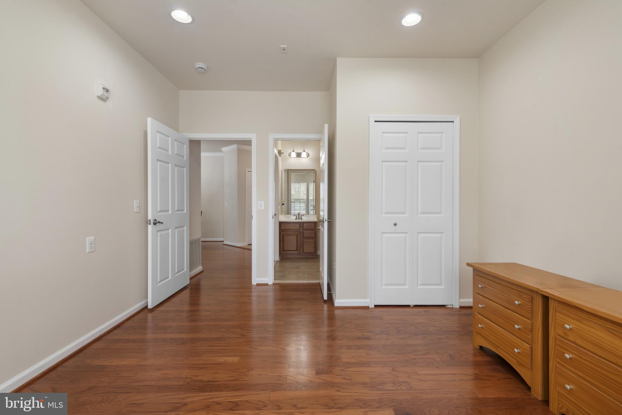 1624 Hardwick Ct #101