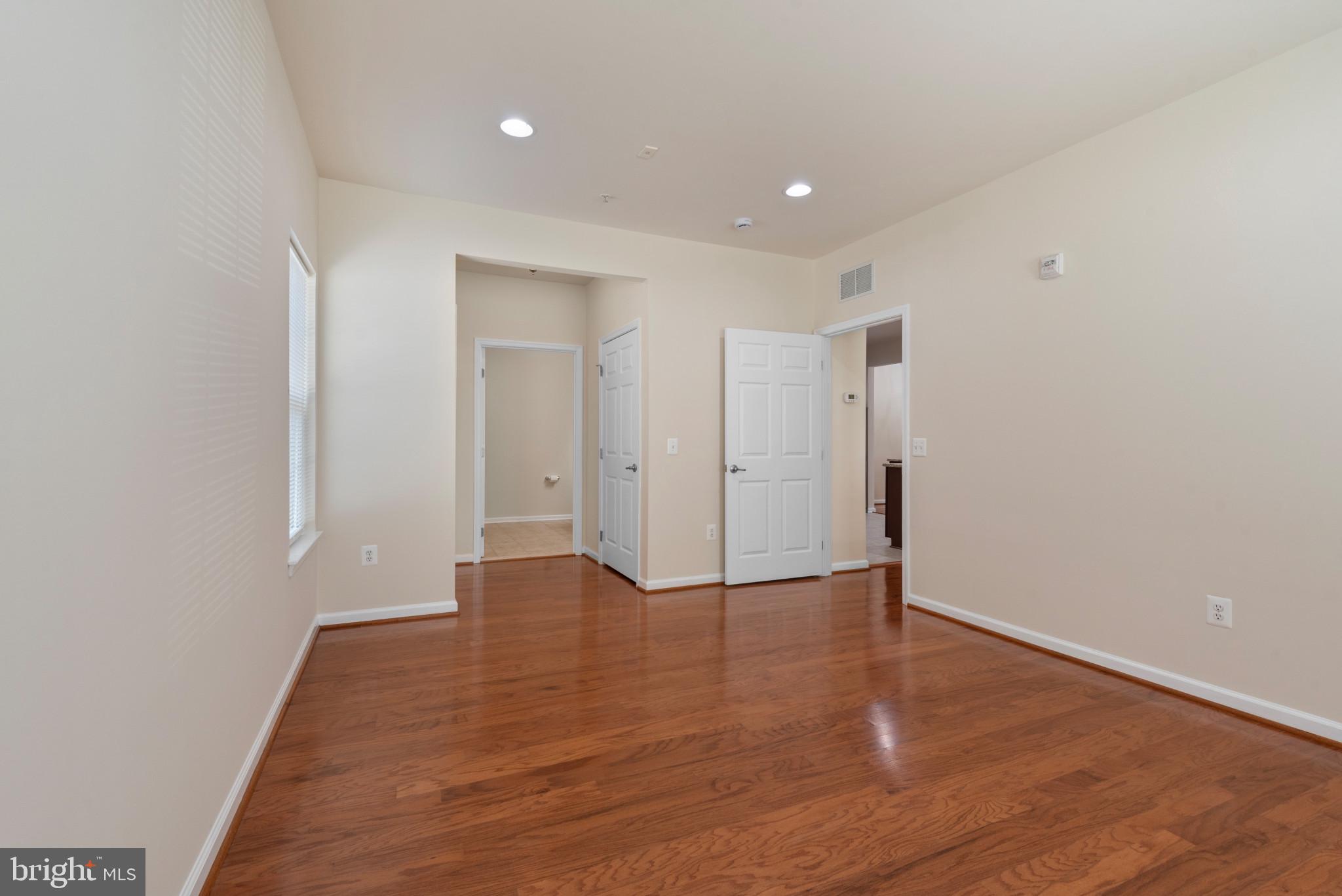 1624 Hardwick Ct #101