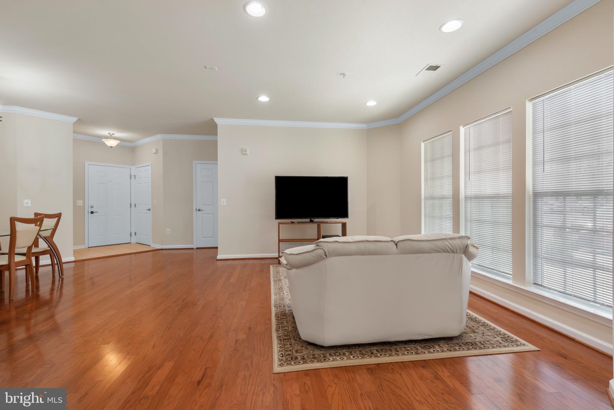 1624 Hardwick Ct #101