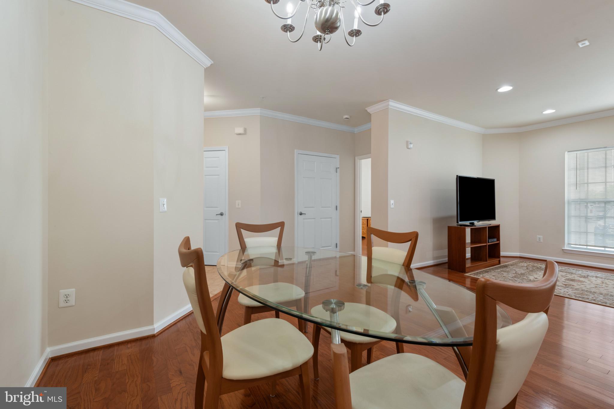 1624 Hardwick Ct #101