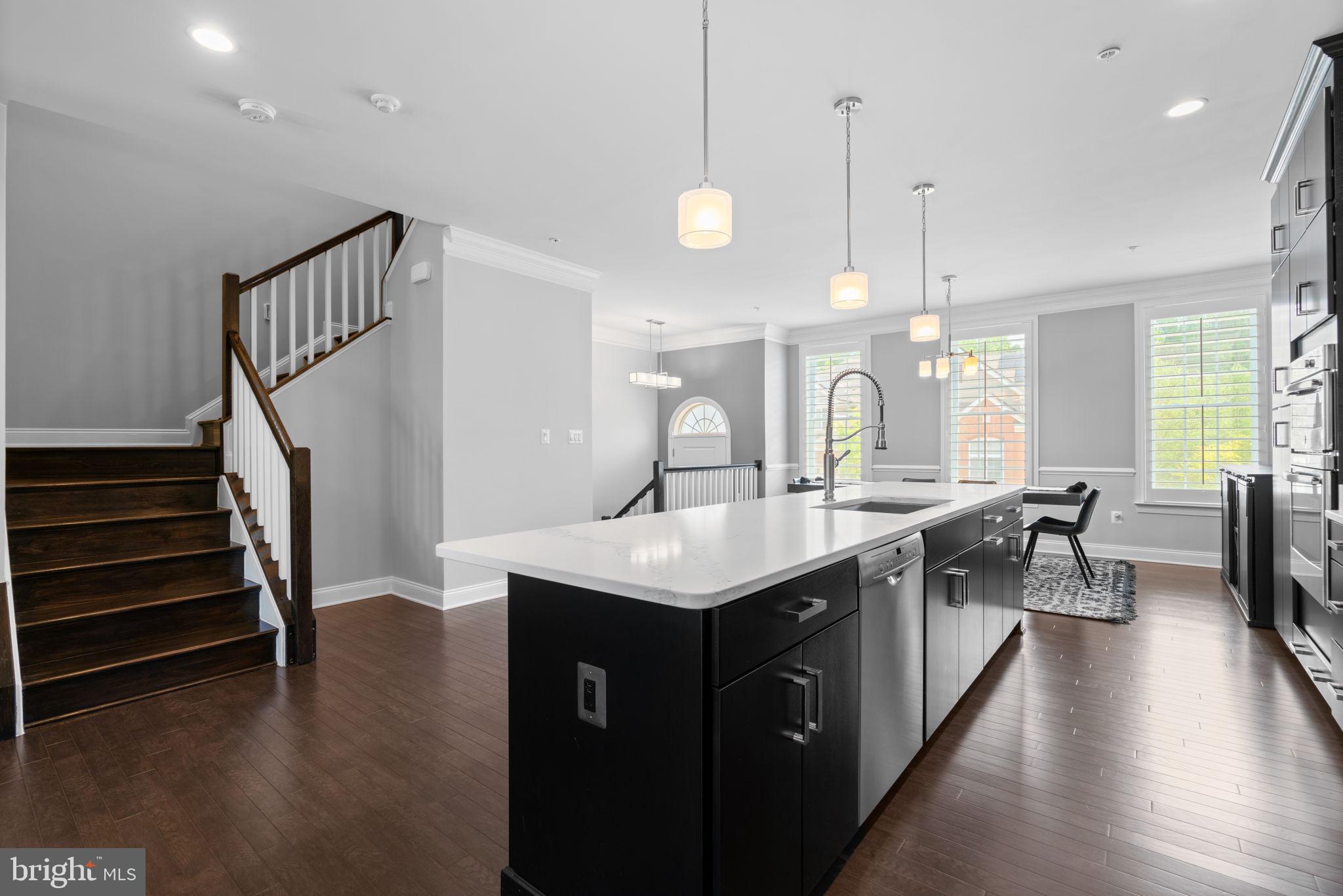 8506 Pine Springs Dr