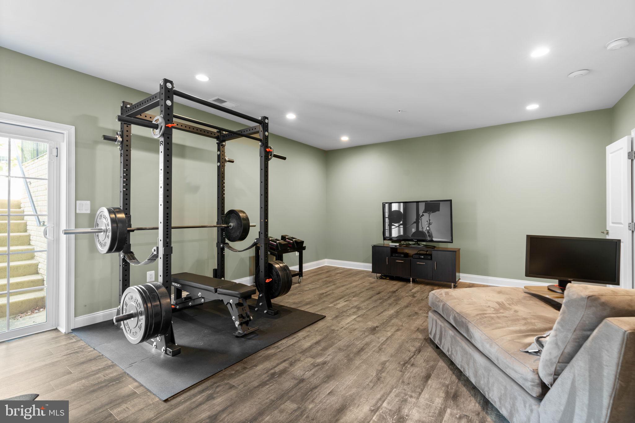 8506 Pine Springs Dr