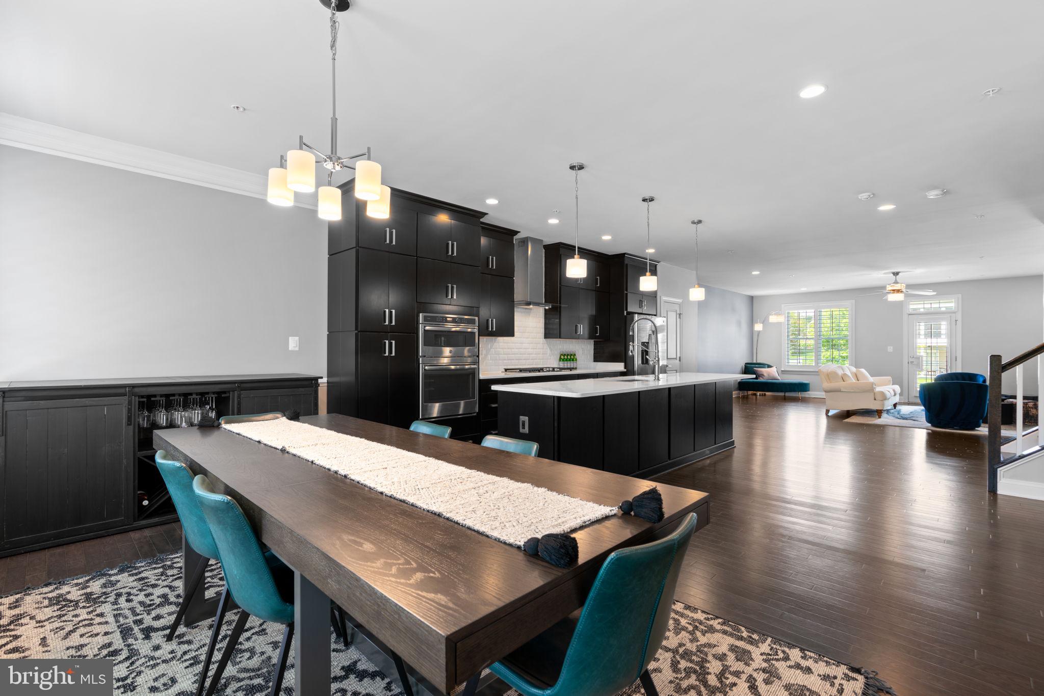 8506 Pine Springs Dr