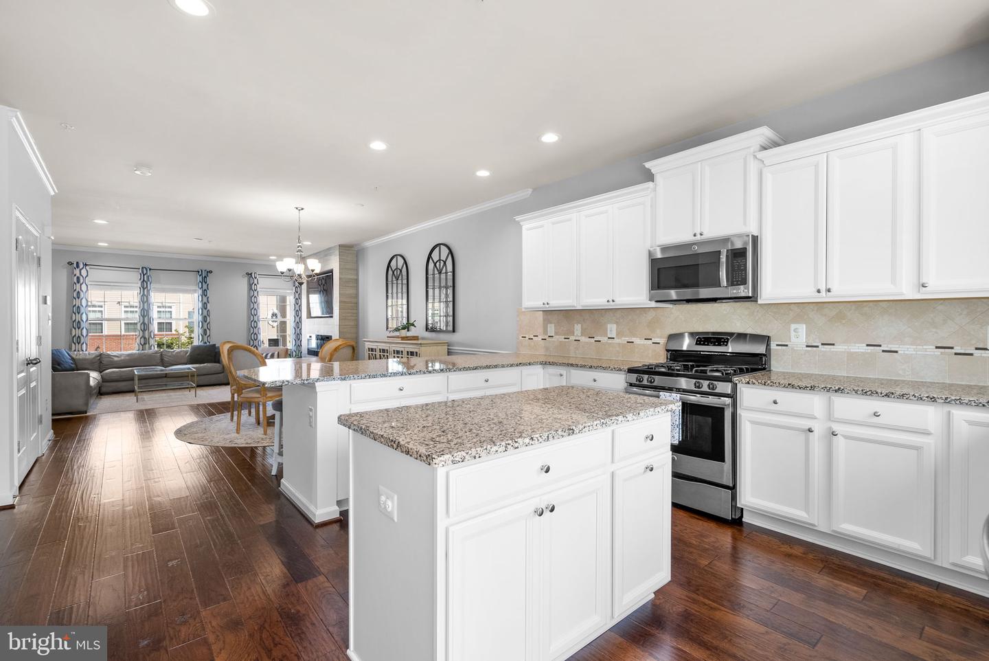 1008 Red Clover Rd