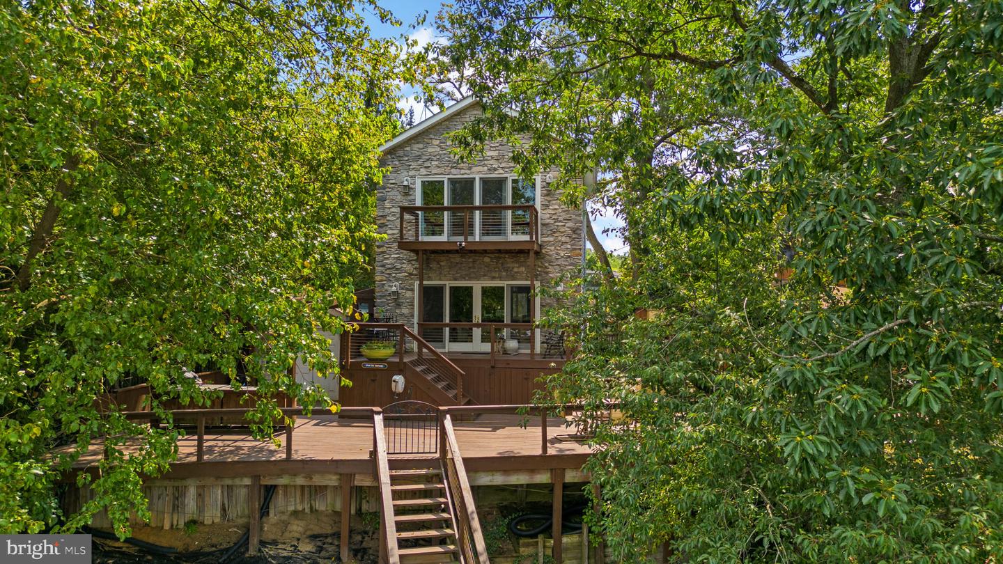 7674 Pine Knob Rd