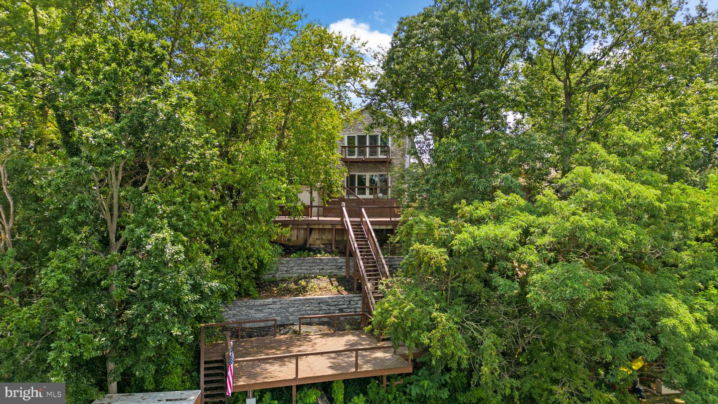 7674 Pine Knob Rd