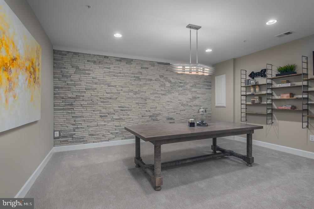 1483 LAVENDER CLIFF WAY