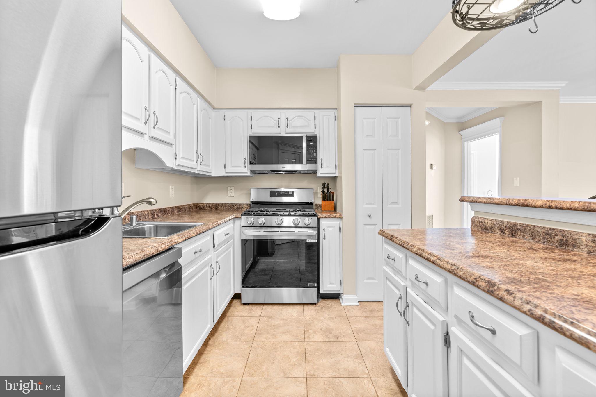 308 GATEHOUSE LANE D 308D