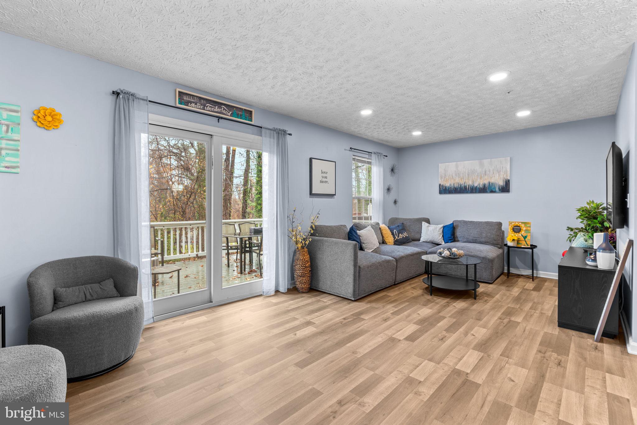 627 TRIPP CREEK COURT