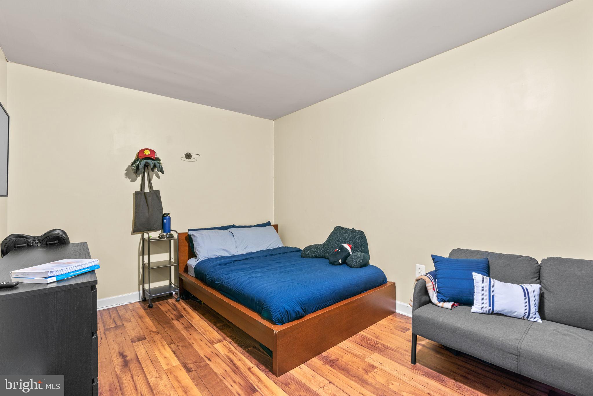 627 TRIPP CREEK COURT