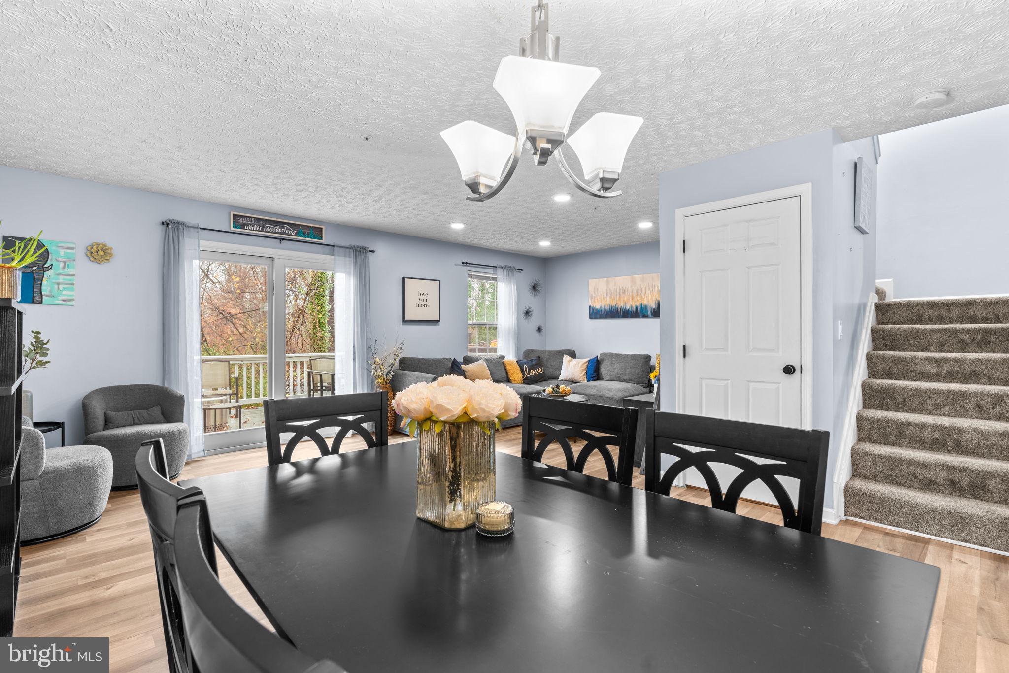 627 TRIPP CREEK COURT