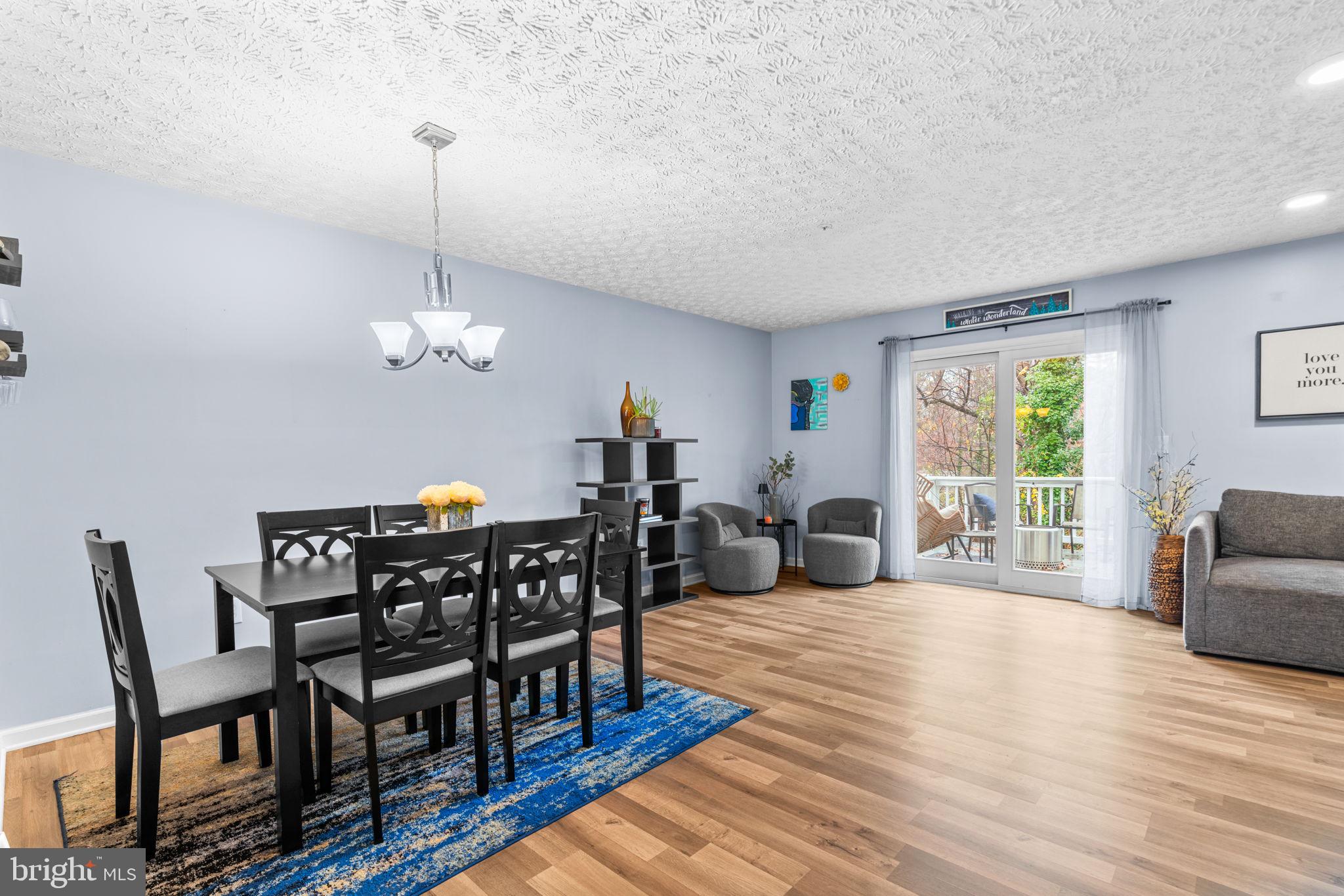 627 TRIPP CREEK COURT