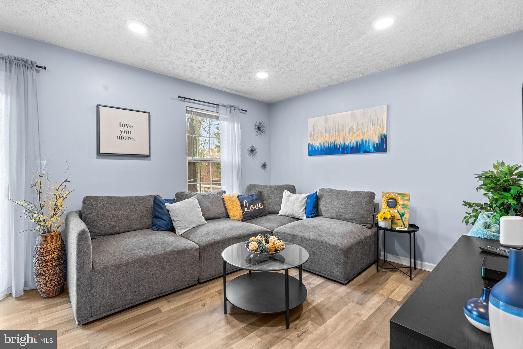 627 TRIPP CREEK COURT