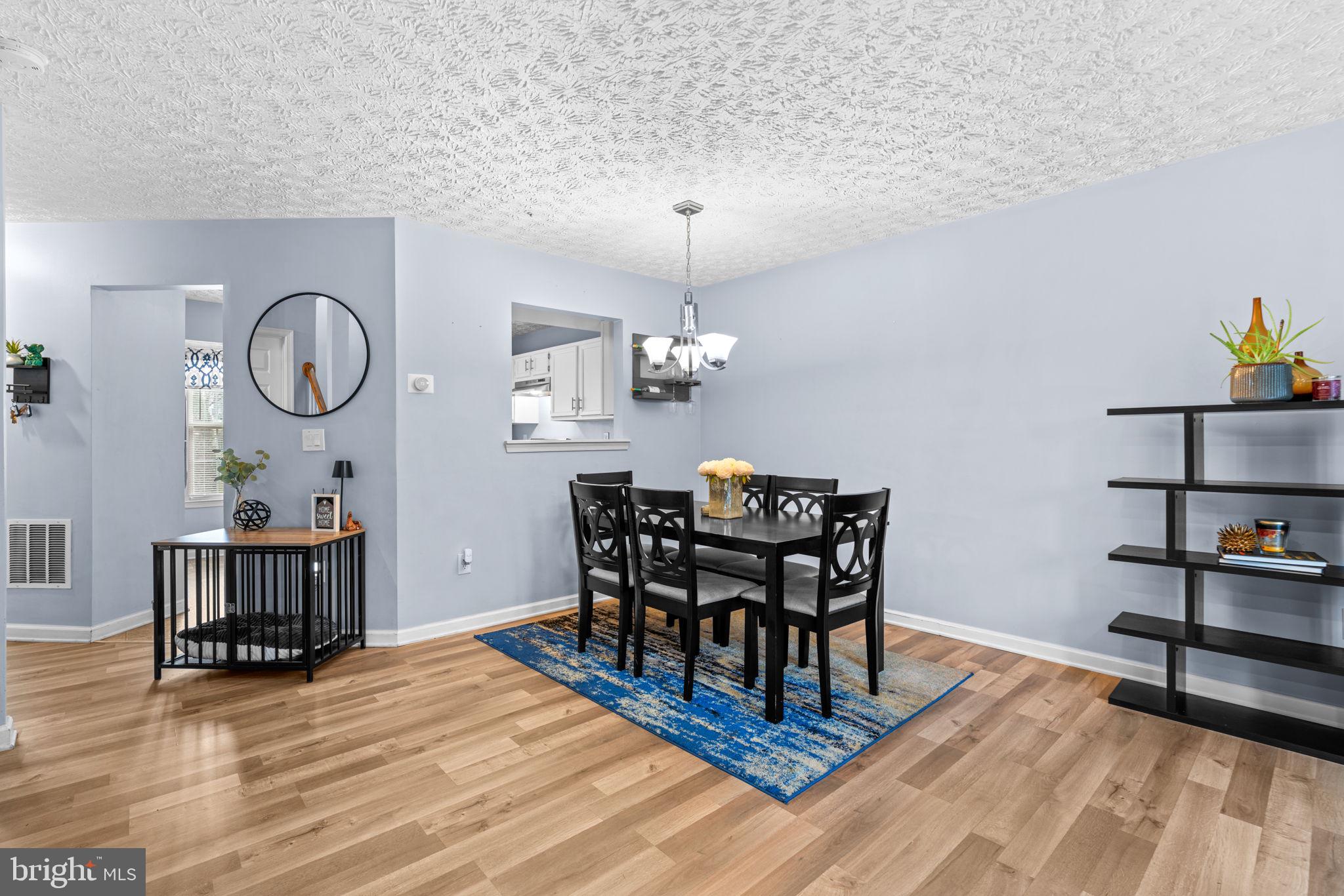 627 TRIPP CREEK COURT