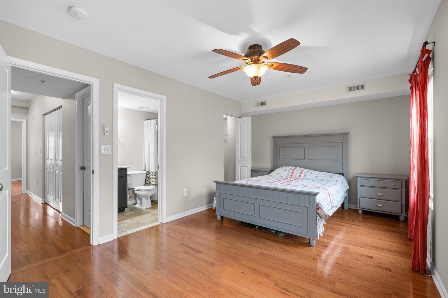 4642 DILLON PLACE