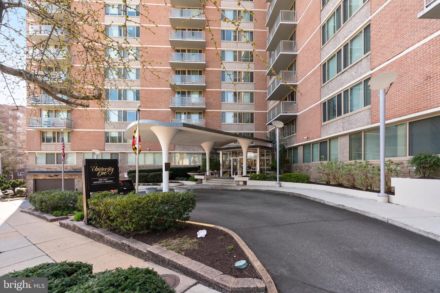 1 UNIVERSITY PARKWAY E Unit: 710