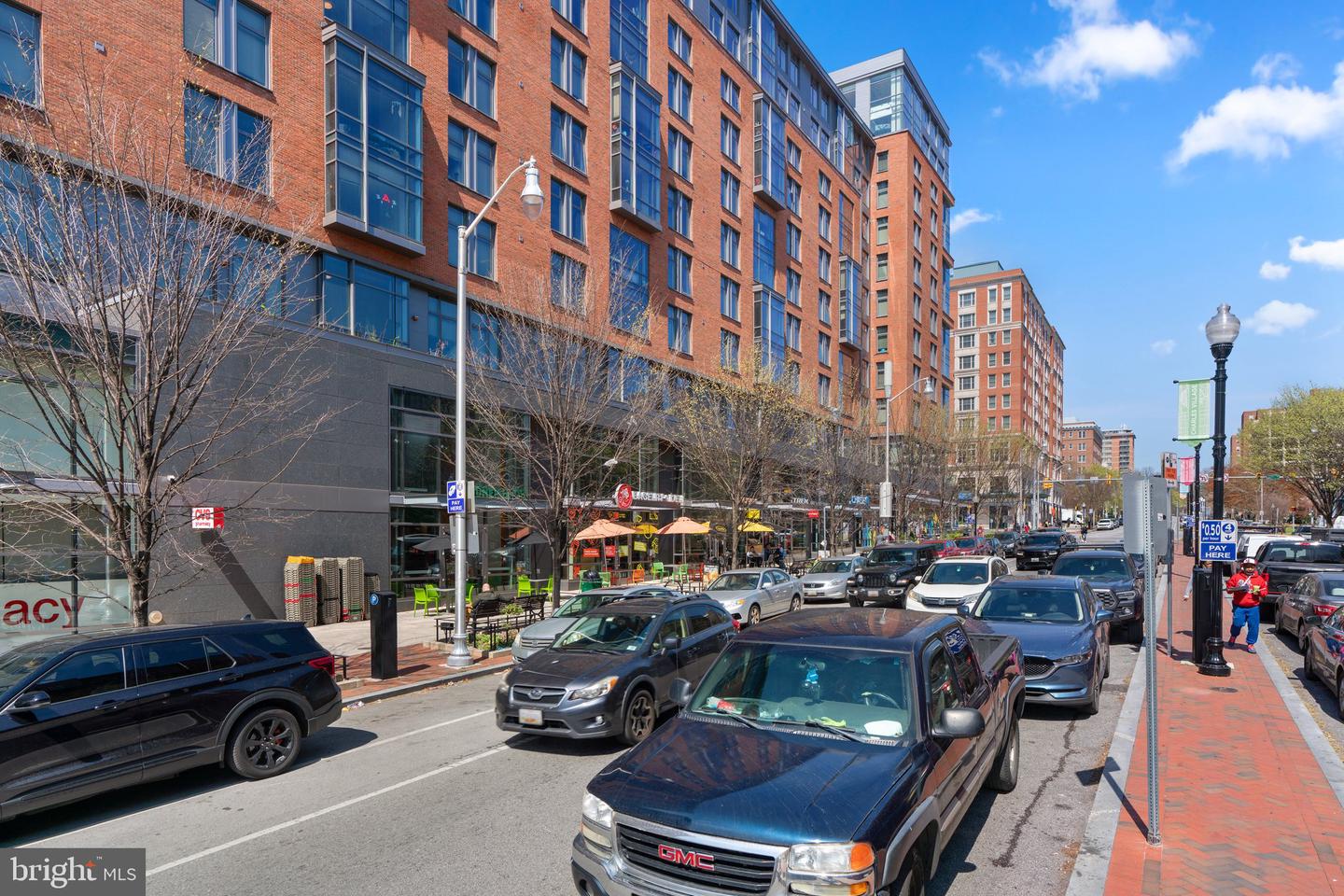 1 UNIVERSITY PARKWAY E Unit: 710