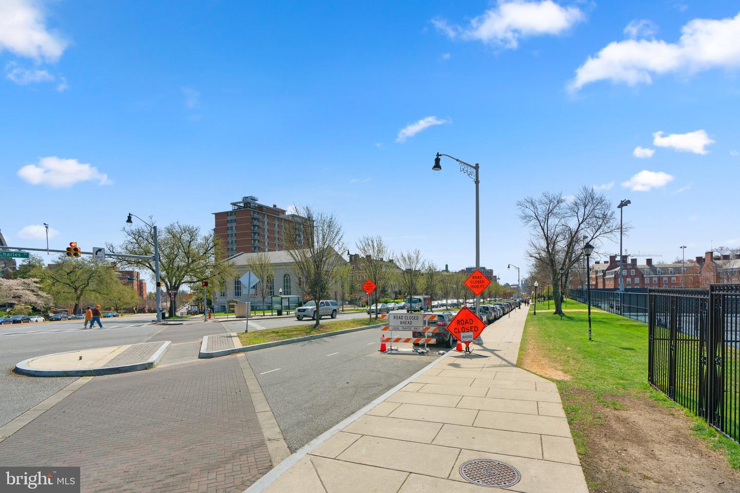 1 UNIVERSITY PARKWAY E Unit: 710