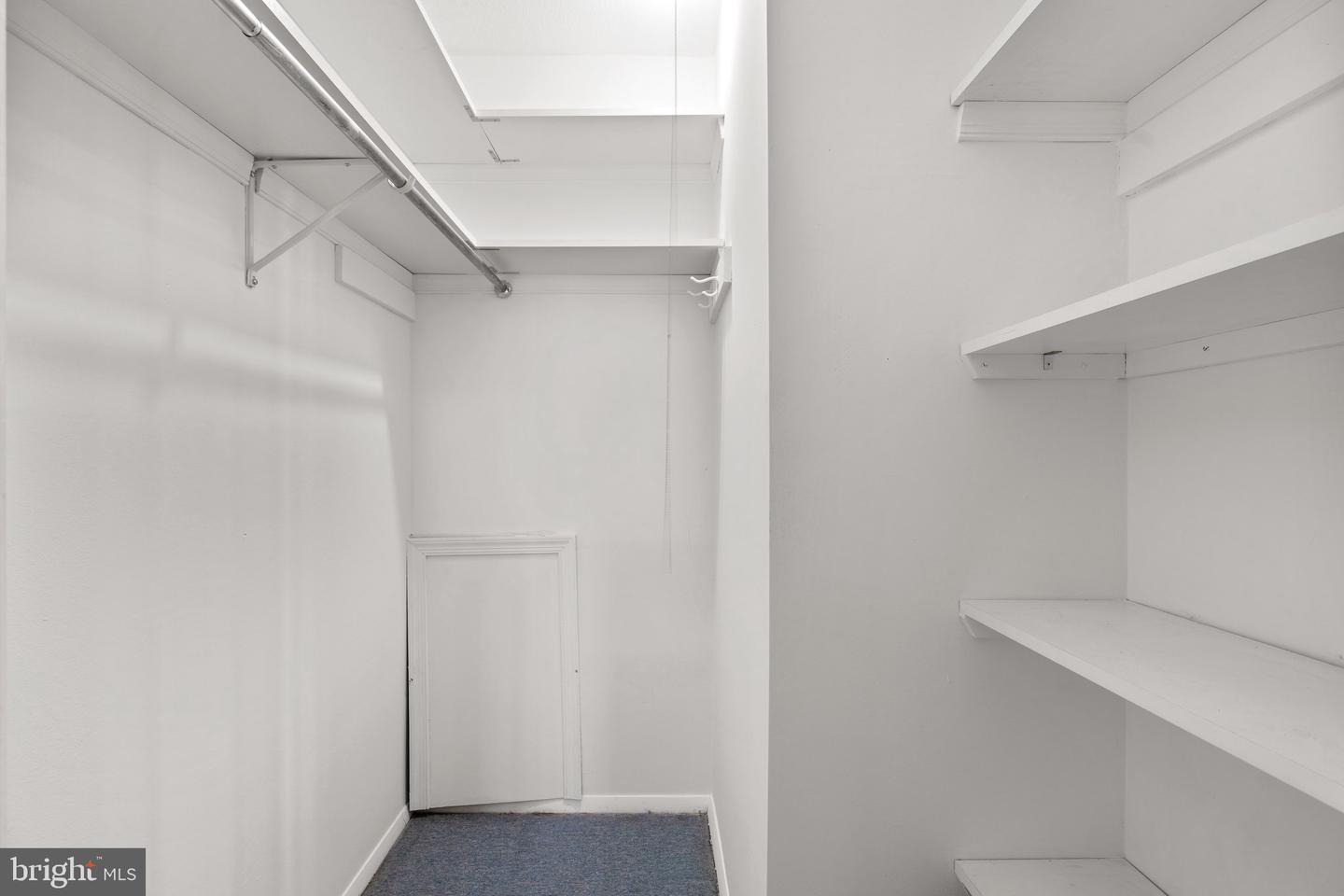 1 UNIVERSITY PARKWAY E Unit: 710