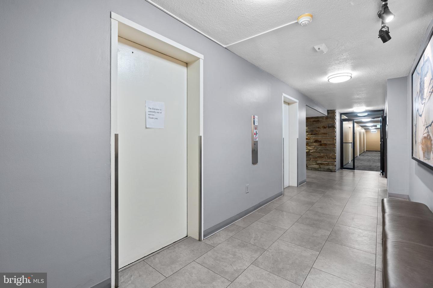 1 UNIVERSITY PARKWAY E Unit: 710