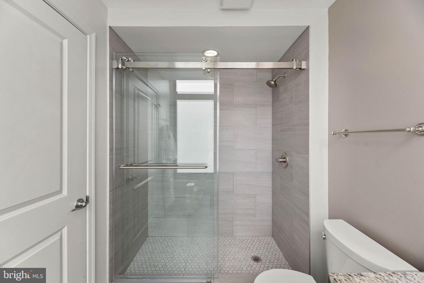 675 PRESIDENT STREET Unit: 2801