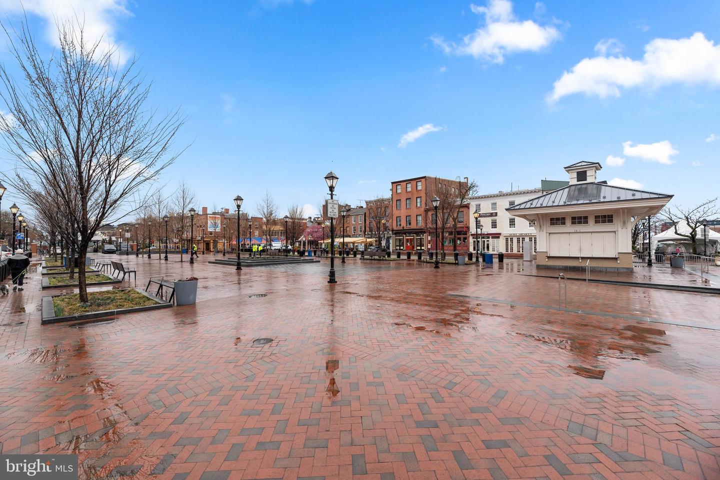 675 PRESIDENT STREET Unit: 2801