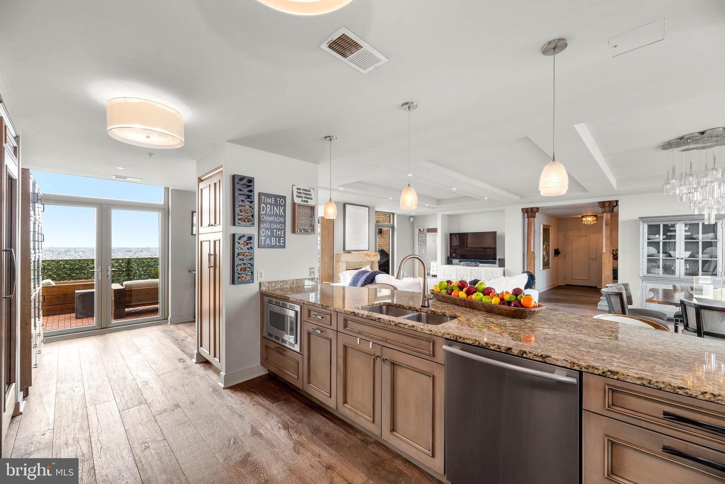 675 PRESIDENT STREET Unit: 2801