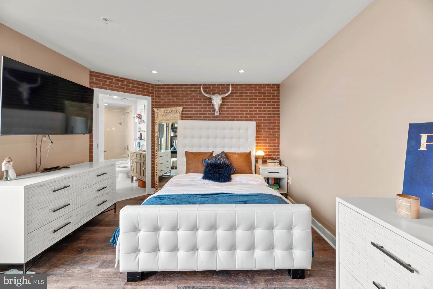 675 PRESIDENT STREET Unit: 2801