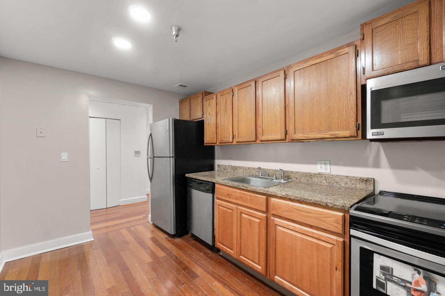 1912 MADISON AVENUE Unit: 301