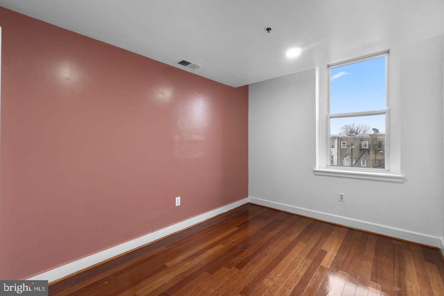 1912 MADISON AVENUE Unit: 301