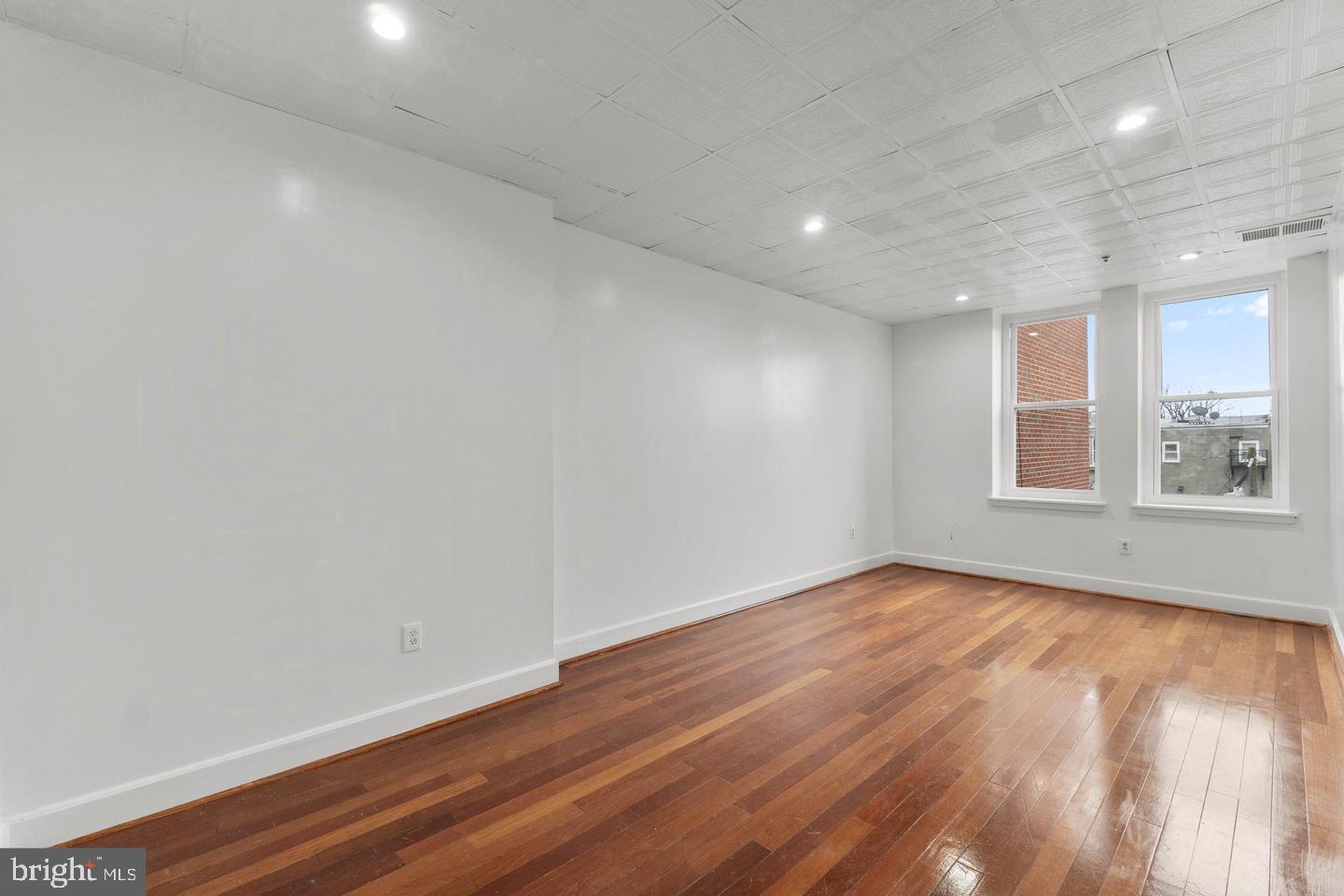 1912 MADISON AVENUE Unit: 301