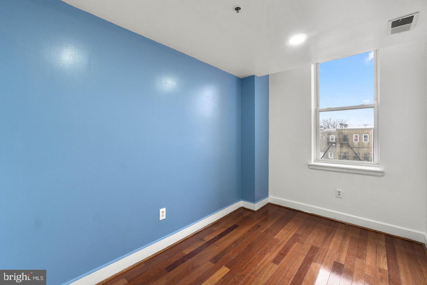 1912 MADISON AVENUE Unit: 301