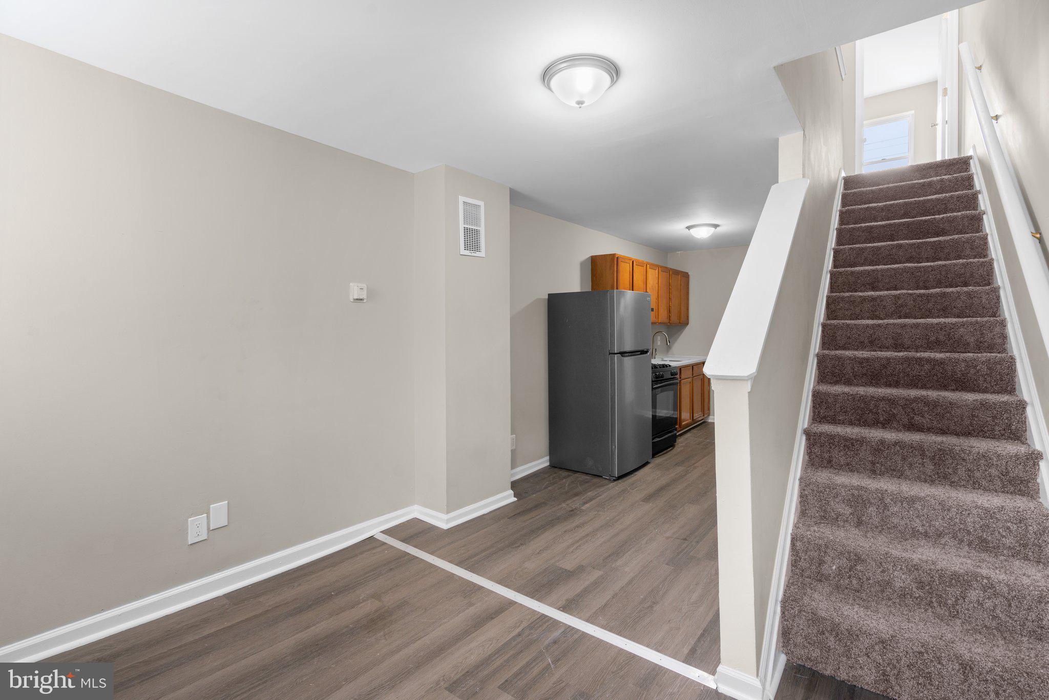 1544 N WOODYEAR STREET