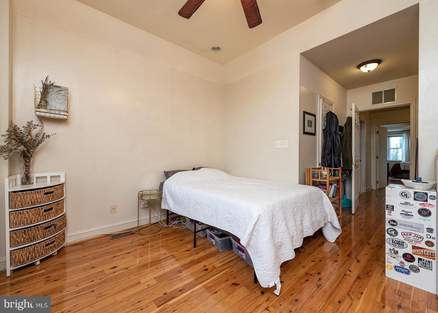 909 S Potomac STREET