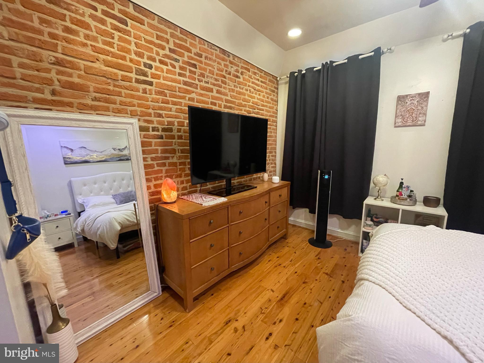 909 S Potomac STREET