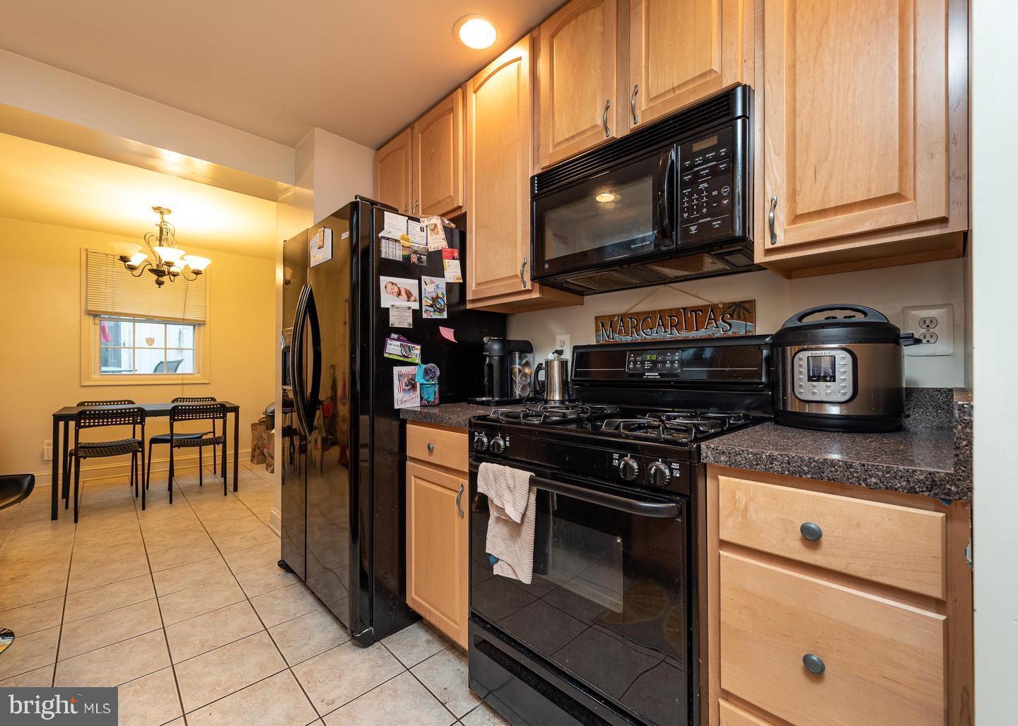 909 S Potomac STREET