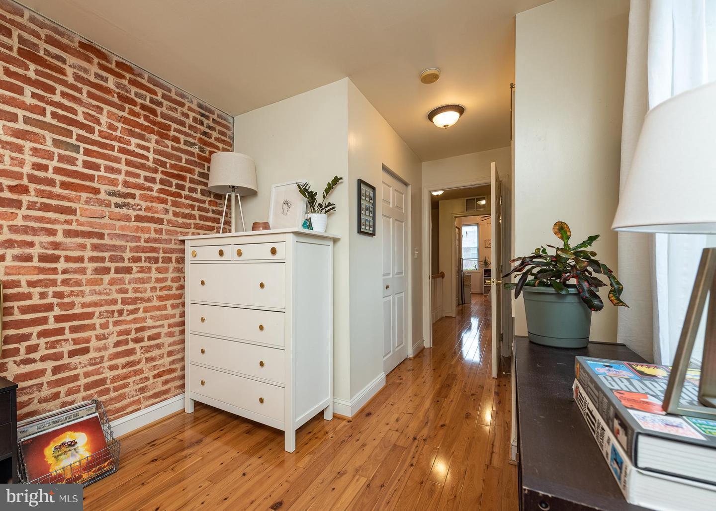 909 S Potomac STREET