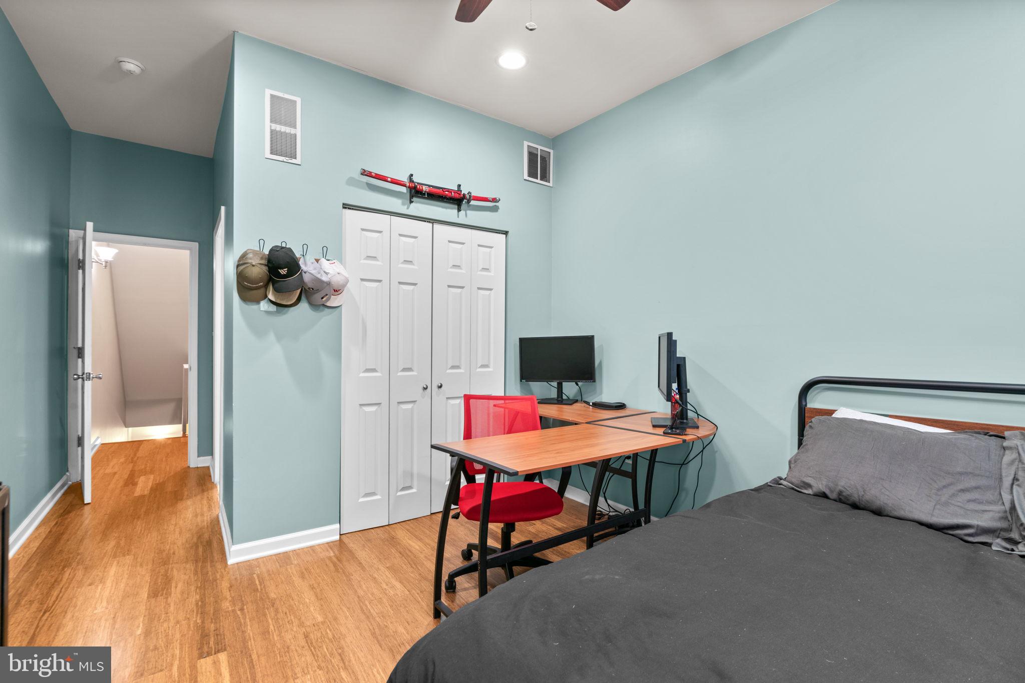 706 S Luzerne AVENUE