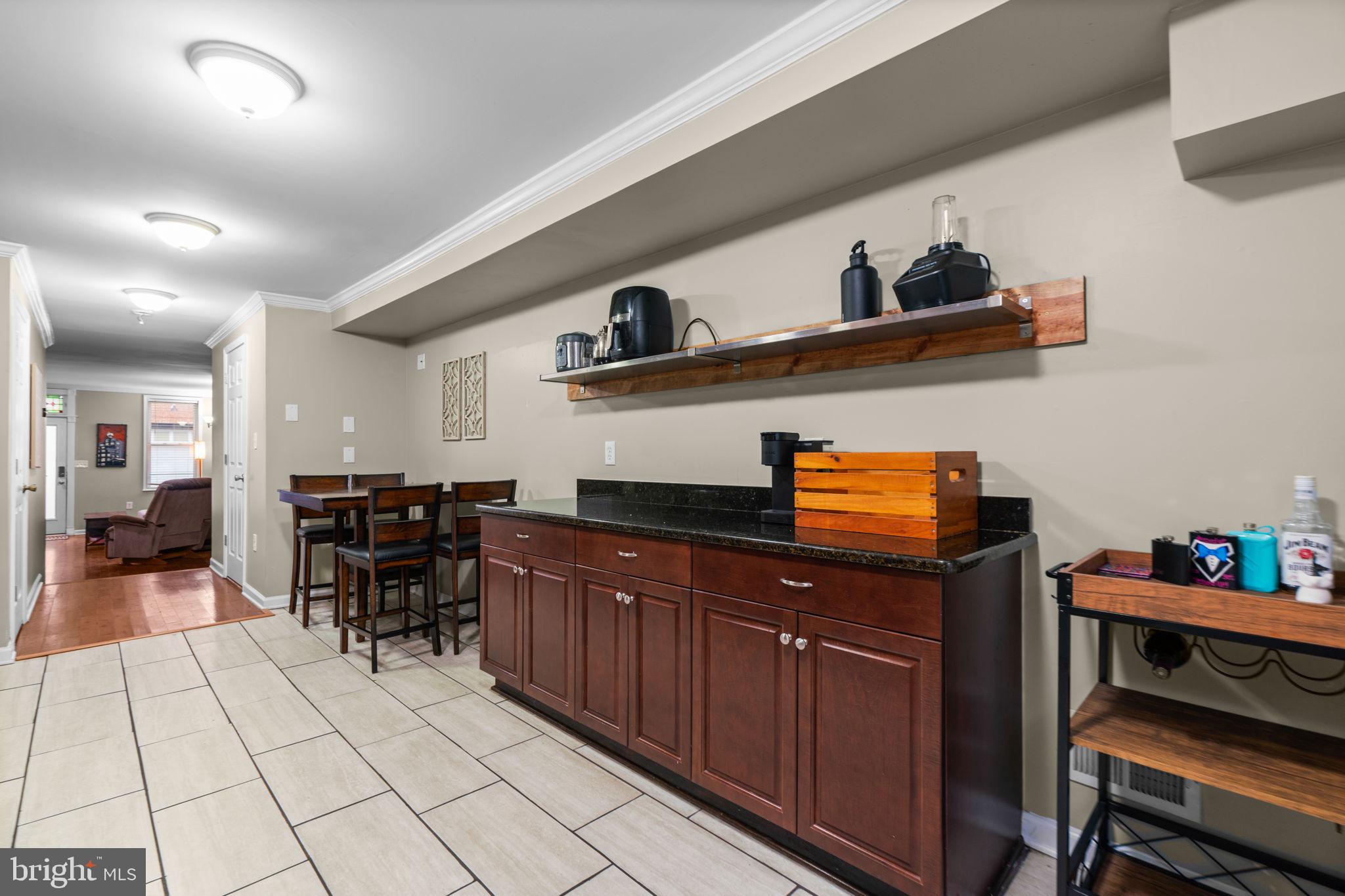 706 S Luzerne AVENUE