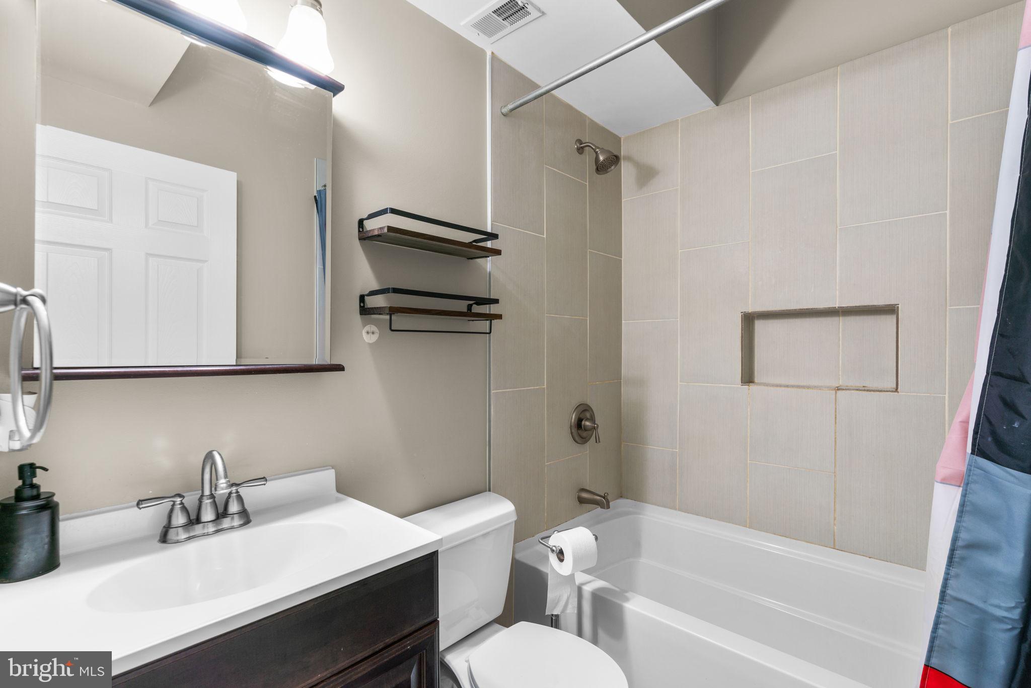 706 S Luzerne AVENUE