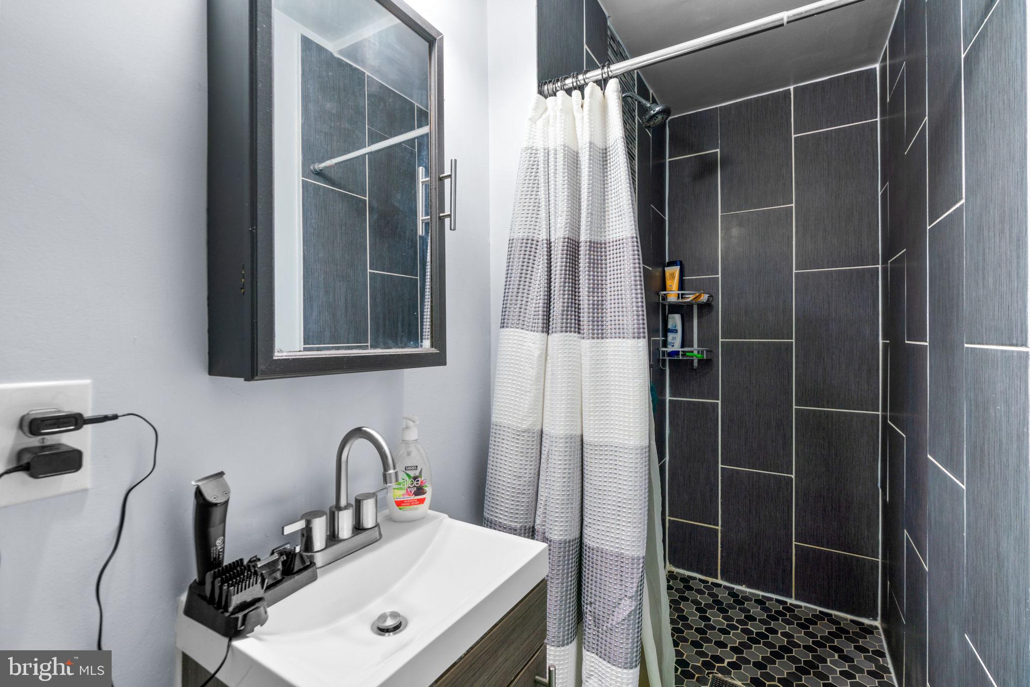 706 S Luzerne AVENUE