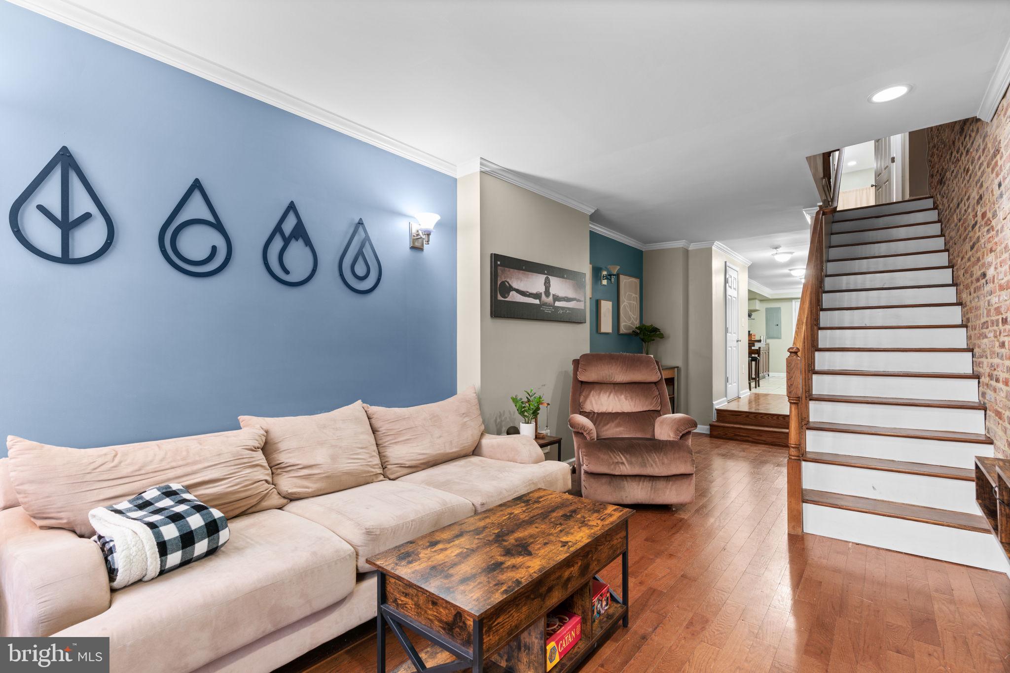 706 S Luzerne AVENUE