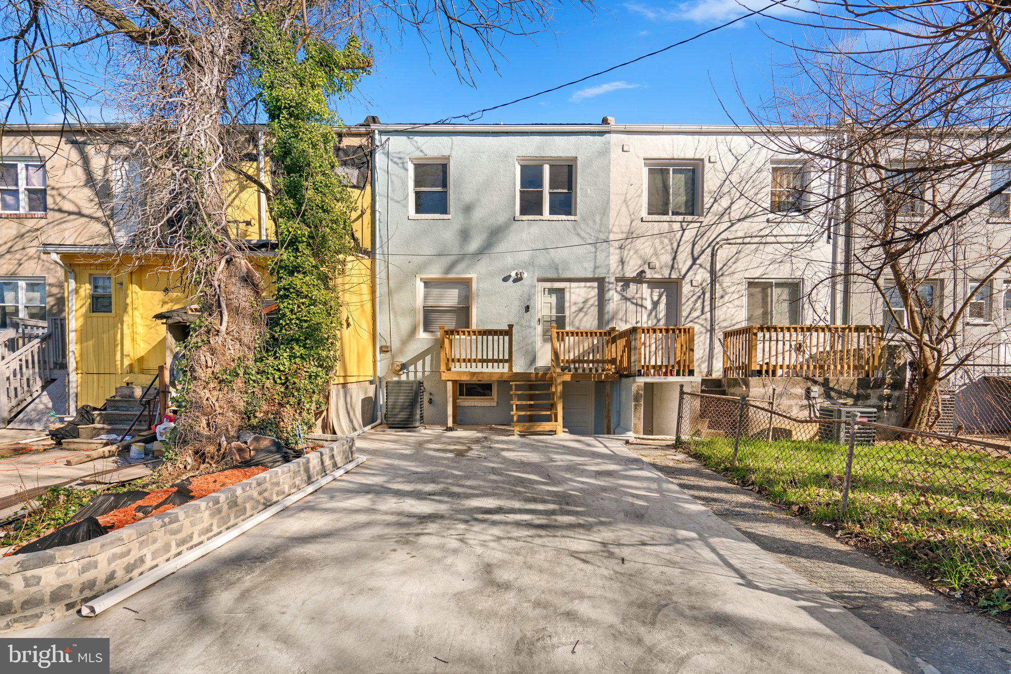 5032 Pembridge AVENUE