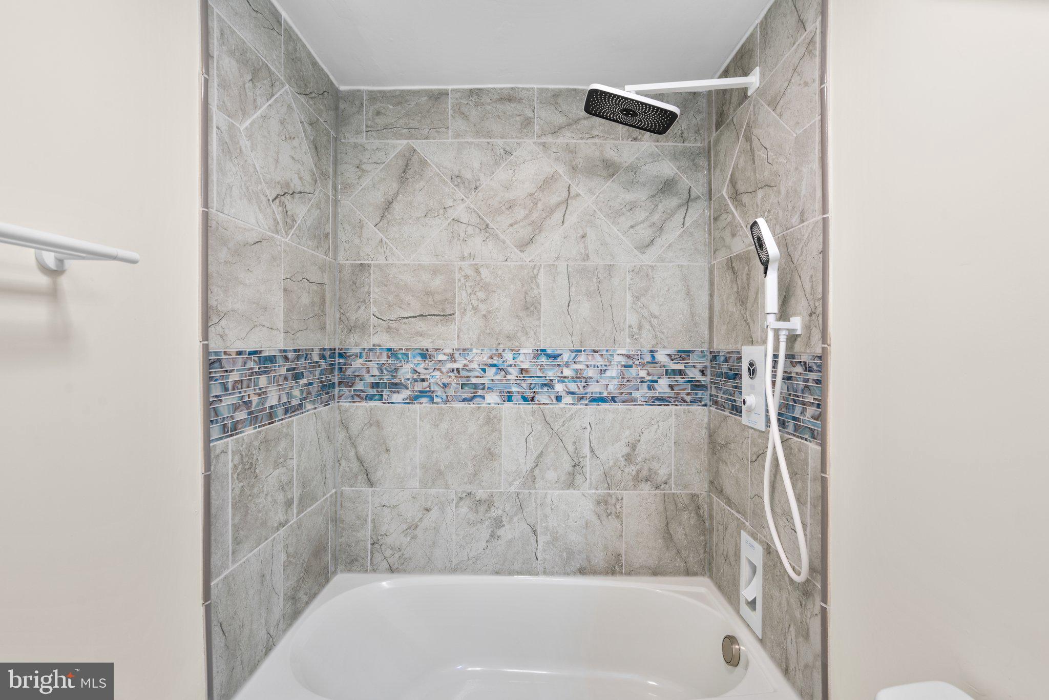 5032 Pembridge AVENUE