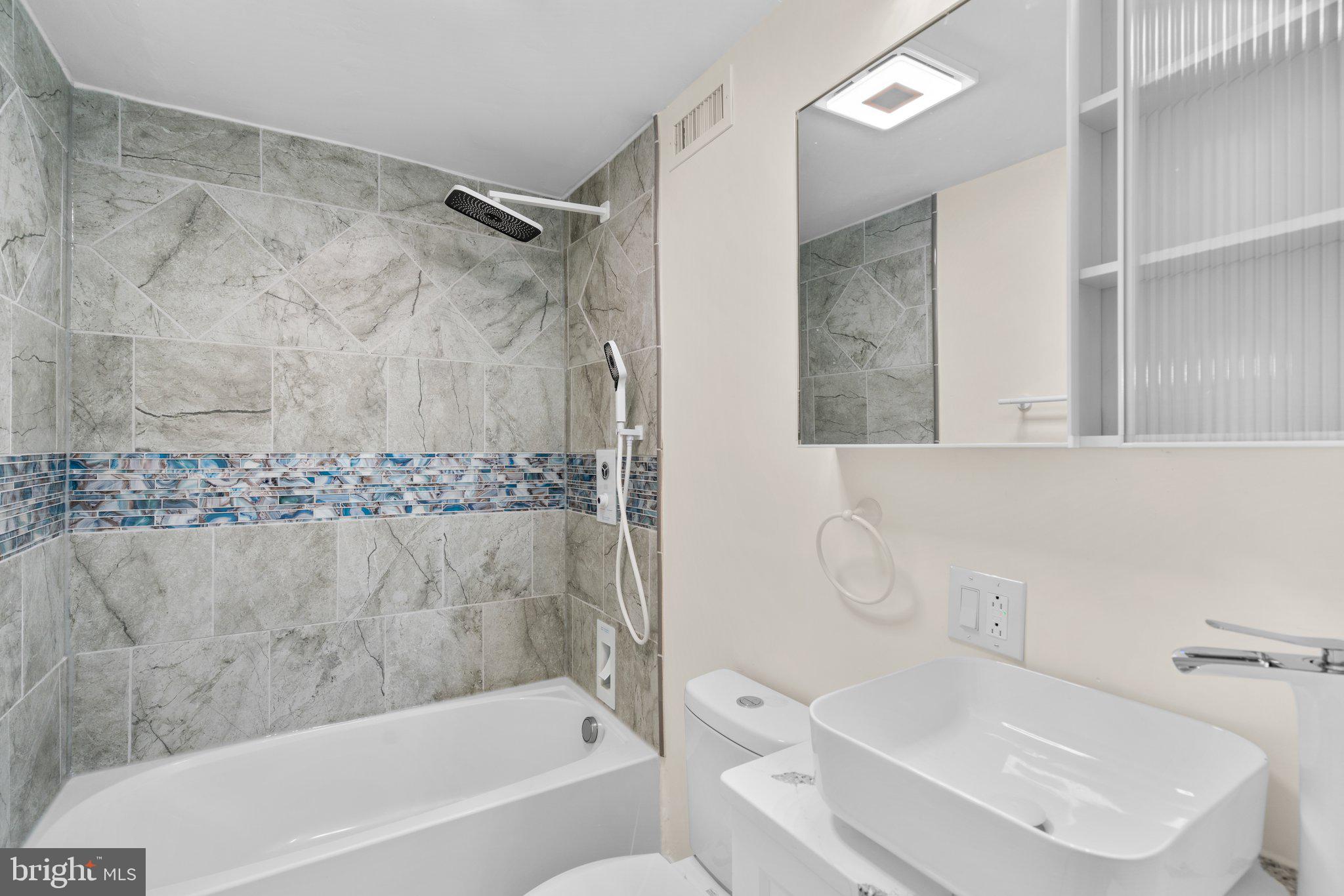 5032 Pembridge AVENUE