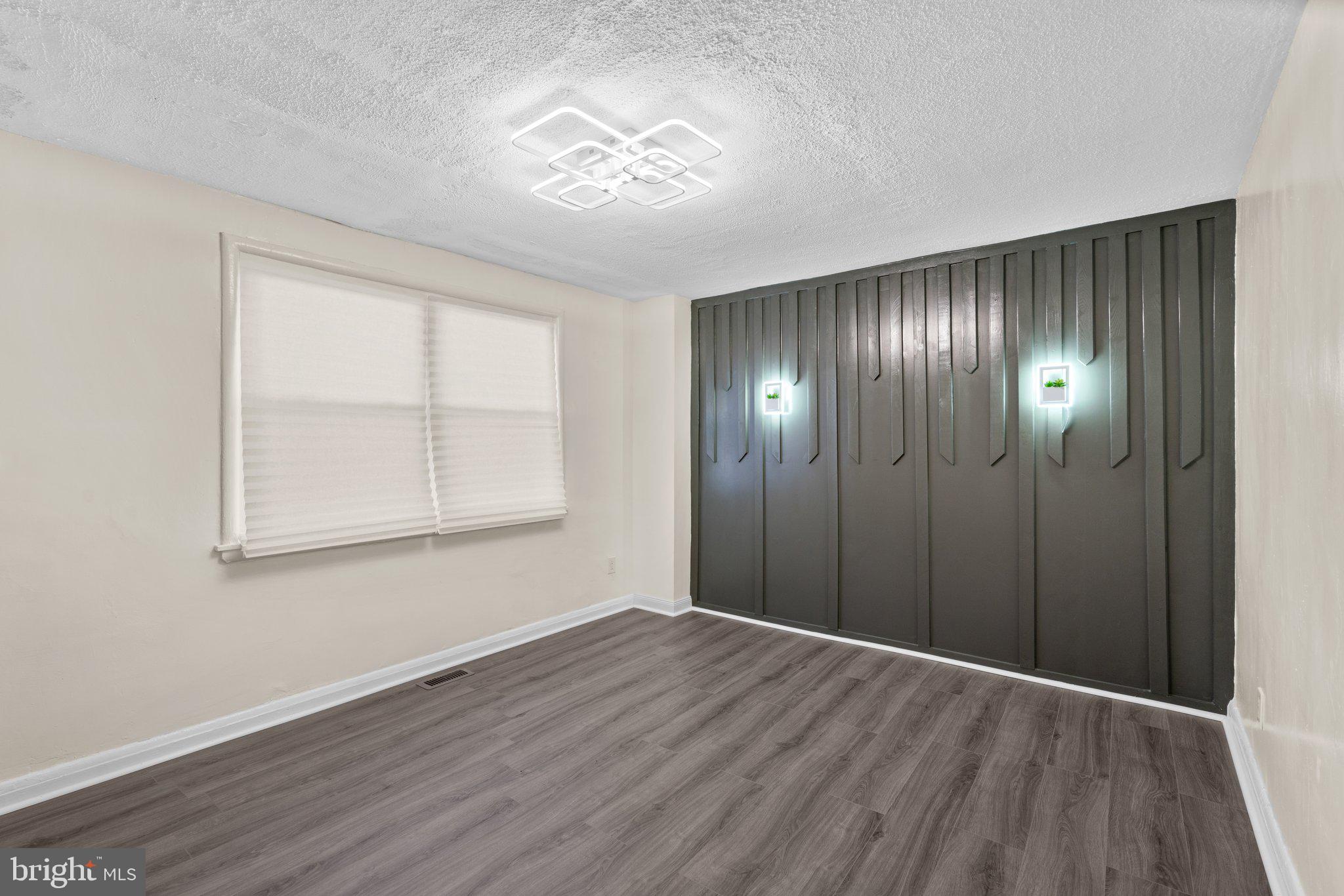 5032 Pembridge AVENUE