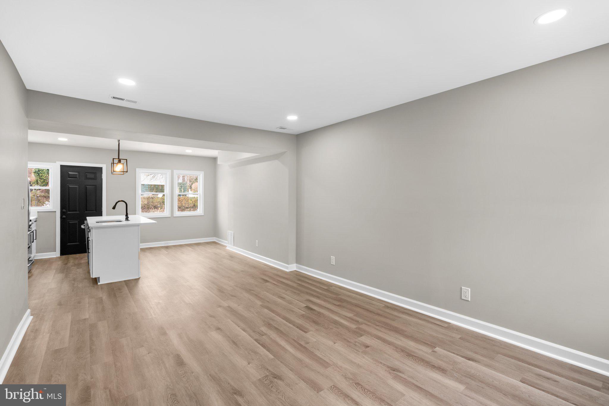 3004 Grantley AVENUE