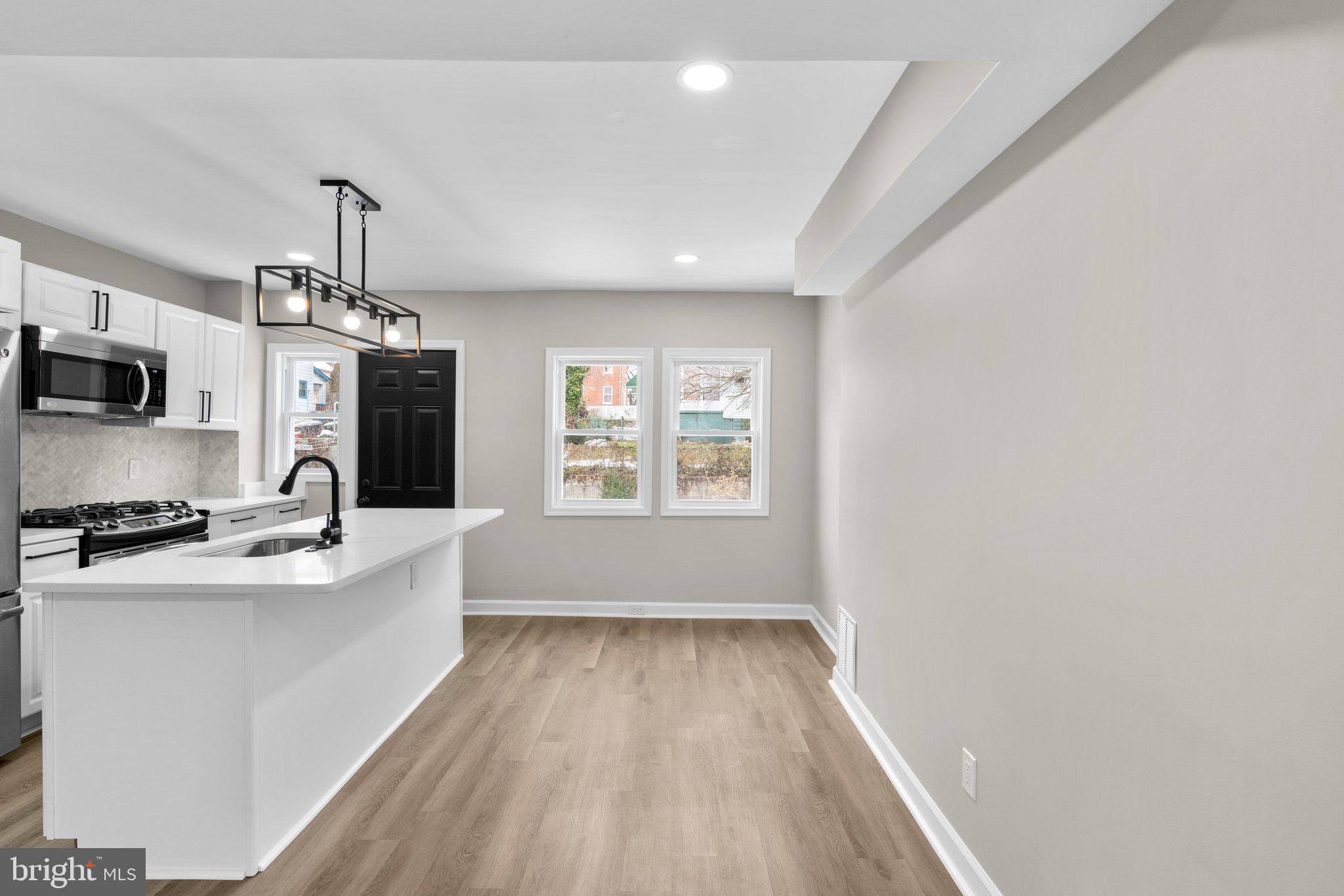 3004 Grantley AVENUE