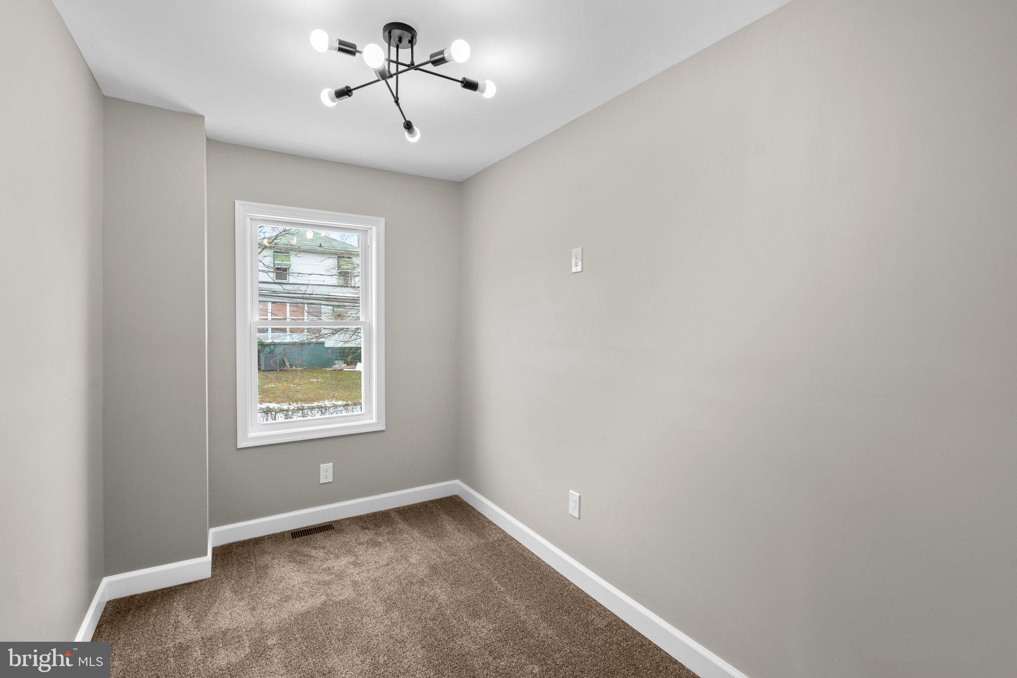 3004 Grantley AVENUE